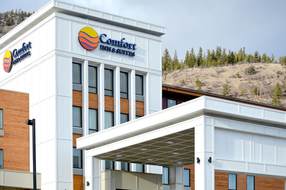 Comfort Inn & Suites Merritt Buitenkant foto